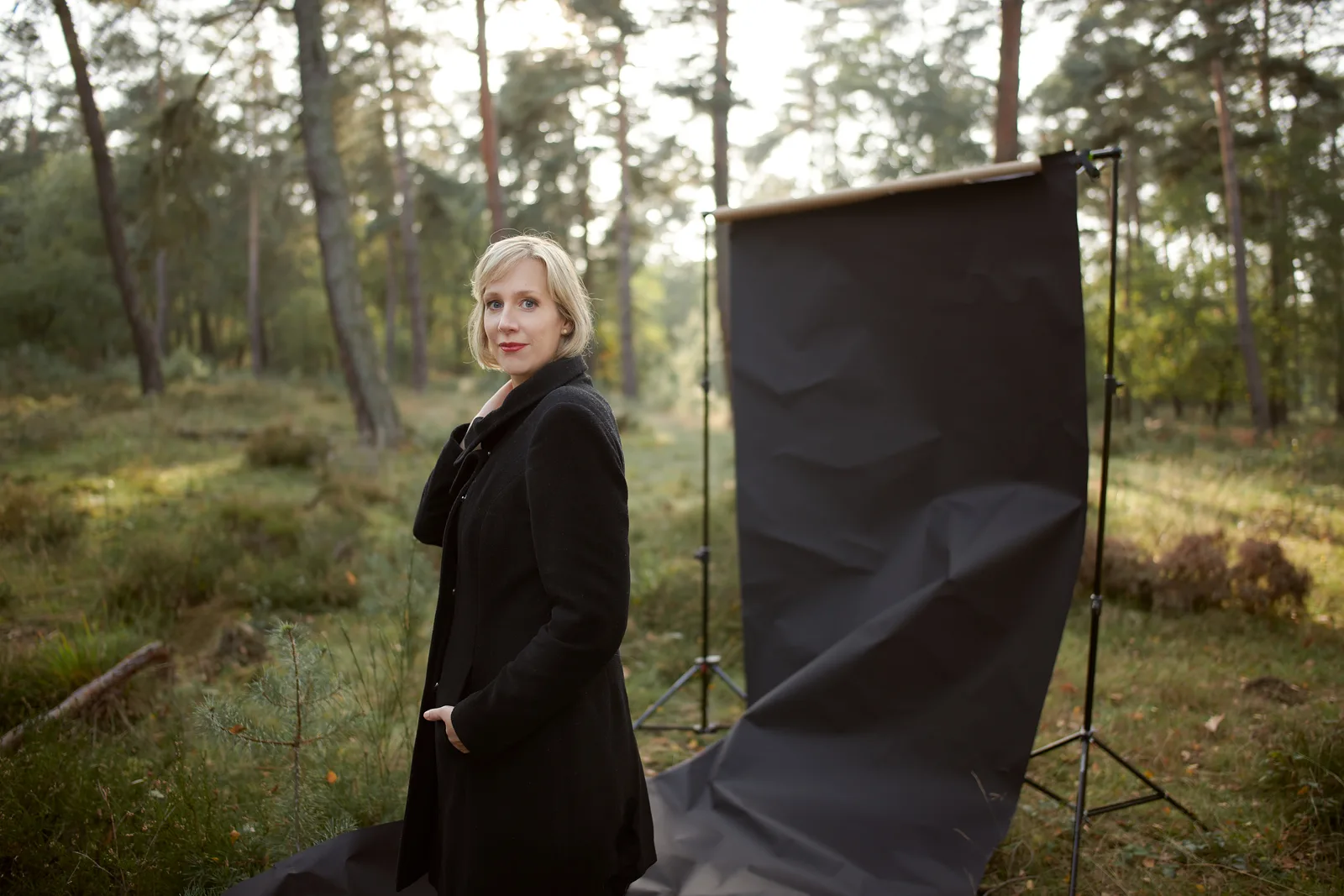 Hanna Zumsande bei einem Fotoshooting im Wald